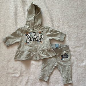 Baby GAP 2 piece sweatsuit.
